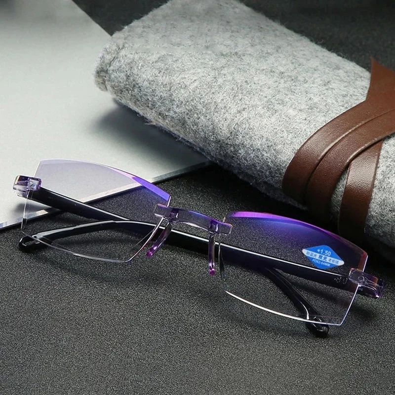 Self-adjusting smart glasses preview 2